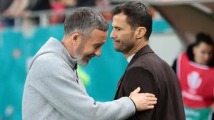 Ce surpriză! Andrei Nicolescu a semnat contractul: e noul rival direct al lui Meme Stoica, la TV!