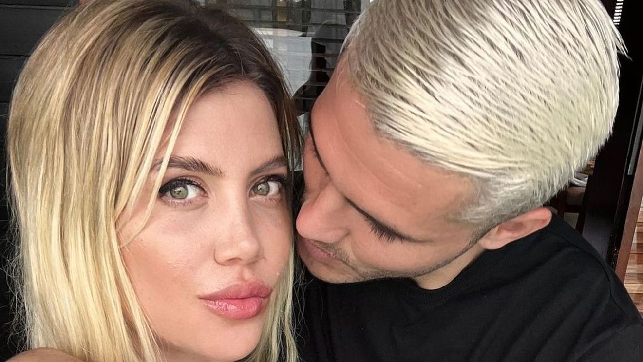 Soțul ei ar fi părăsit-o pentru un transexual, dar impresara neagă că are o relație cu un cântăreț cunoscut, alături de care a fost filmată dezbrăcată! „Am fost căsătorită atâția ani, așa că acum vreau să fiu singură” | GALERIE FOTO
