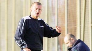 Munteanu: "Îmi pare rău pentru Marius Lăcătuș"