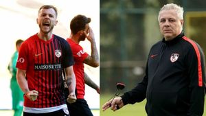 Conducerea lui Gaziantep, „terorizată” de Alexandru Maxim. Mijlocașul român cere insistent ca Marius Șumudică să fie readus: „El a cerut cel mai mult instalarea lui”