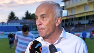 Primarul din Clinceni a dezvăluit suma pentru care Academica nu a putut intra în insolvență: „Ne îndreptăm spre faliment! Ar mai fi o ultimă șansă”. De ce dă exemplul Dinamo | EXCLUSIV