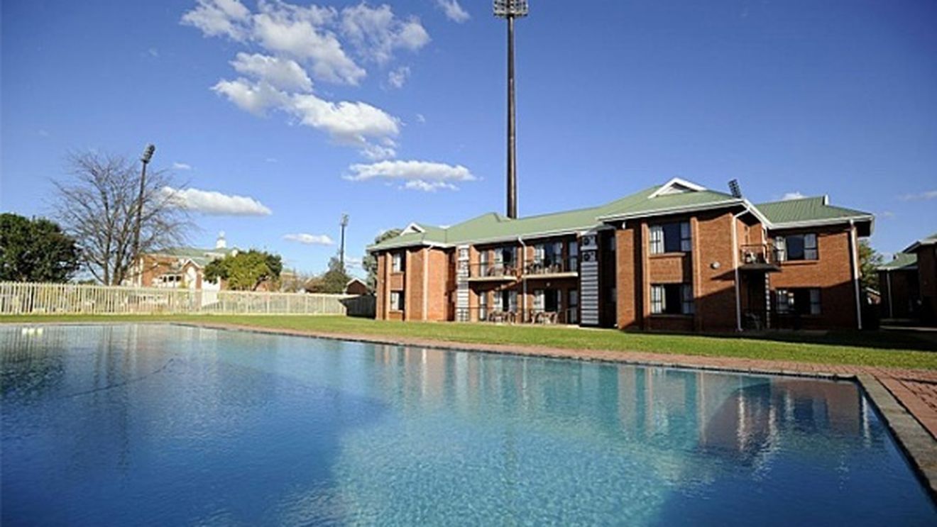 FOTO Incursiune în cantonamentul Spaniei! Vezi unde vor fi cazați campionii europeni!