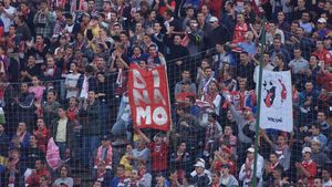 "Nenorocirea e că finanțatorii se erijează în manageri!** Turcu e copia în miniatură a lui Gigi Becali!"