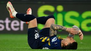 Dennis Man și decizia care îi poate schimba cariera. Ce au scris italienii