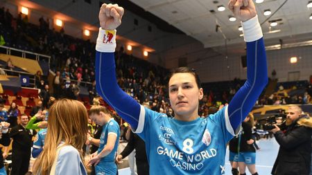 FRH condamnă comportamentul galeriei Rapidului la adresa Cristinei Neagu: „Vor avea interdicție”. De ce sunt interzise vuvuzelele și tobele