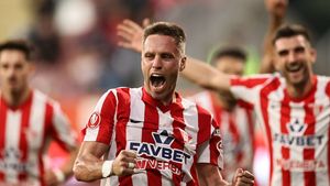 „Așa am ales UTA Arad, dar să îți spun ce s-a întâmplat în vară cu fanii!”. Secretele ucraineanului Dmytro Pospelov, fundașul revelație din Echipa Anului 2025 în Superliga. EXCLUSIV