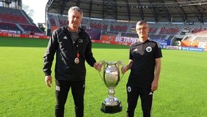 Sunt rivali în finala Cupei României, dar au negociat colaborarea. Oferta pe care Sabău i-a făcut-o lui Bergodi | EXCLUSIV