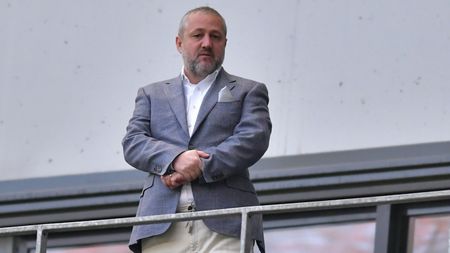 Mihai Rotaru e tot mai aproape să rezolve primul transfer pentru titlu! Patronul vrea să aducă la Universitatea Craiova un fotbalist din Premier League, trecut prin mâinile lui Gică Hagi: anunțul englezilor