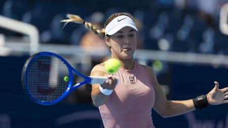 „Ce mincinoasă e!”. Prietena Soranei Cîrstea a fost luată în colimator după ce a fost la un concert, deși s-a plâns că programul WTA e prea încărcat