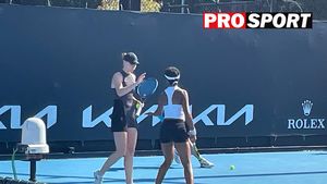 Corespondență Australian Open 2023 | Majorat pe cea mai cunoscută plajă din Australia pentru promițătoarea Maria Ciubotaru | FOTO & VIDEO EXCLUSIV