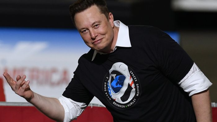 Nebunie în Anglia! Elon Musk a făcut un anunț incredibil: „Cumpăr Manchester United!”