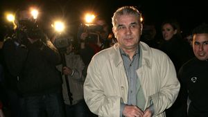 "Puiu Iordănescu a fost turnat** de un mare antrenor român!"