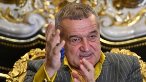 Gigi Becali nu s-a mai ferit și a descris cum merg lucrurile la FCSB: „Pe banii mei, comand numai eu! Niciun antrenor, niciun manager, niciun preşedinte”