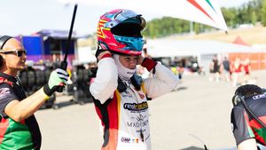 Zoe Florescu Potolea se poate lăuda cu două podiumuri la Mugello înaintea debutului în F1 Academy! Cum e acum în Formula 4