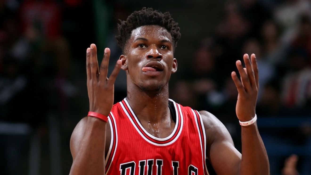 Oamenii de 50 de puncte în NBA. Jimmy Butler de la Chicago a devenit al 8-lea baschetbalist care a trecut de această graniță în acest sezon și a intrat în "clubul" lui Michael Jordan