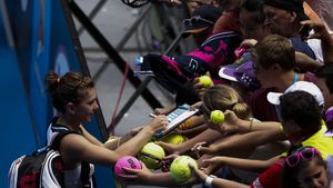 "Am jucat cu frică pentru că Ion Țiriac m-a urmărit din tribune". Impresiile Simonei Halep de la Madrid