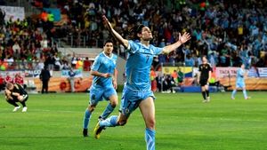 VIDEO** Cavani, 'dublă' cu Parma! Vezi faza fulger cu care Napoli a deschis scorul