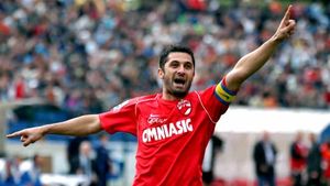 Claudiu Niculescu a fost la un pas să semneze cu rivala lui Dinamo: „M-am întâlnit cu Olăroiu, mi-a zis că mă vrea la Steaua!”