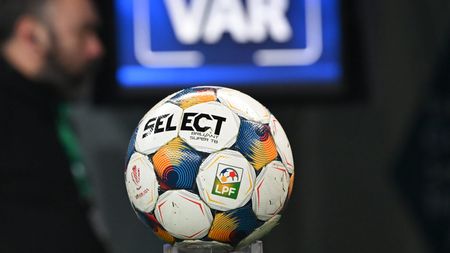 LPF a doborât recordul! A schimbat iar programul Superligii: când se joacă Rapid - Dinamo și când revine Rădoi la FCSB