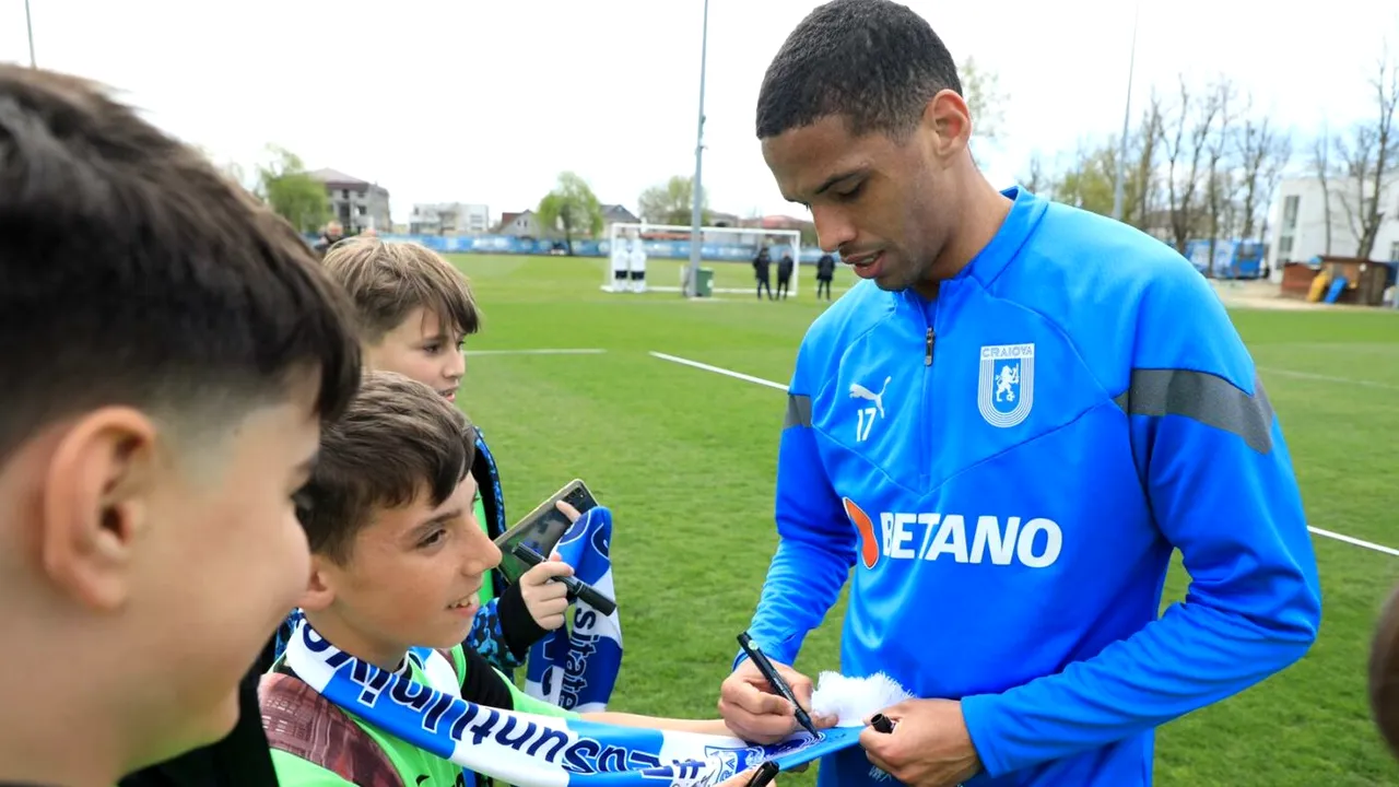 Vizita-surpriză la antrenamentul Universității Craiova înaintea derby-ului cu Rapid! | FOTO