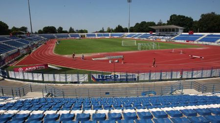 Un nou club din Liga 1 poate pleca de pe propriul stadion! Cât timp poate dura "exilul". Antrenorul atrage atenția: "Avem nevoie de asta"