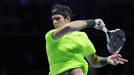 Del Potro l-a învins pe Tipsarevici la Turneul Campionilor! VIDEO După meci a jucat fotbal-tenis cu Aguero! Cum au ridicat sala în picioare