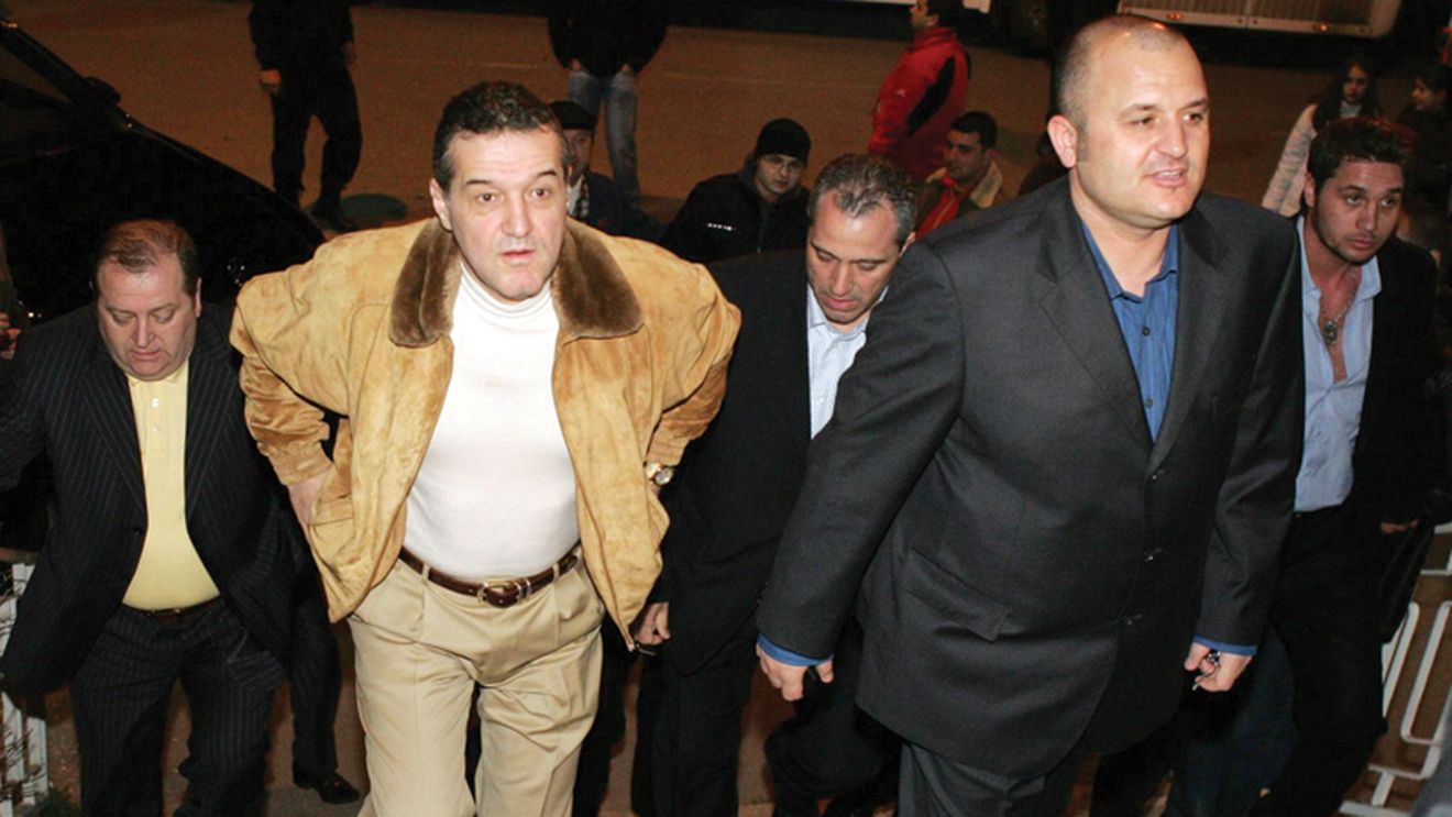 Asta-i glumă, nea'' Becali?