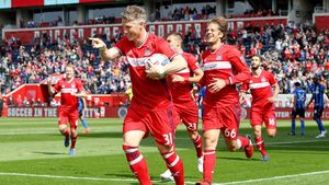 A avut nevoie de doar 17 minute ca să-și arate clasa! VIDEO Schwinsteiger a debutat cu gol în MLS. Vezi reușita campionului mondial