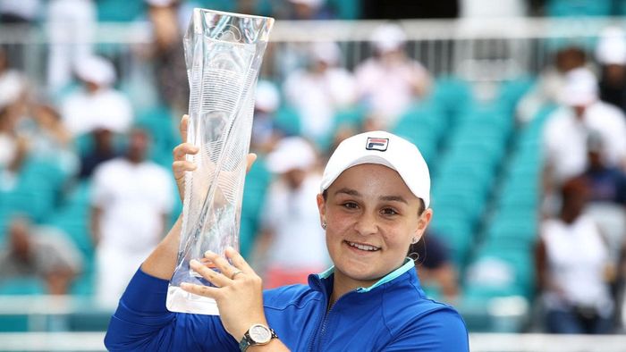 Record: WTA-ul trăiește după sloganul "Unitate în diversitate", cu 14 câștigătoare diferite în primele 14 turnee. Câte jucătoare din Top 10 mai încep luna aprilie fără trofeu, la fel ca Simona Halep