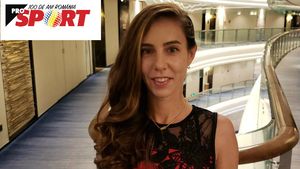 INTERVIU | Mihaela Buzărnescu și-a trasat țintele: Top 10 WTA, titlul cu echipa de Fed Cup și calificarea la JO. "Federația nu ne ajută decât cu terenul și cu câteva mingi. E o minune faptul că România are două jucătoare în Top 20 și 6 în top 100!". Zi inedită pentru Miki, la Cotnari, în vizită la sponsorul ei. Ce vin a degustat FOTO #România100