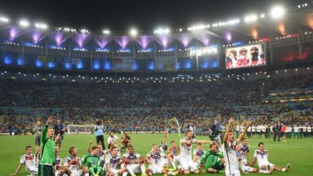 Povestea "elefanților albi" și cum să organizezi un Campionat Mondial de două ori mai scump decât estimarea inițială