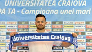 Bărbuț, primul transfer al verii pentru olteni: "Sunt mândru că voi îmbrăca tricoul sfânt al Universității Craiova!"