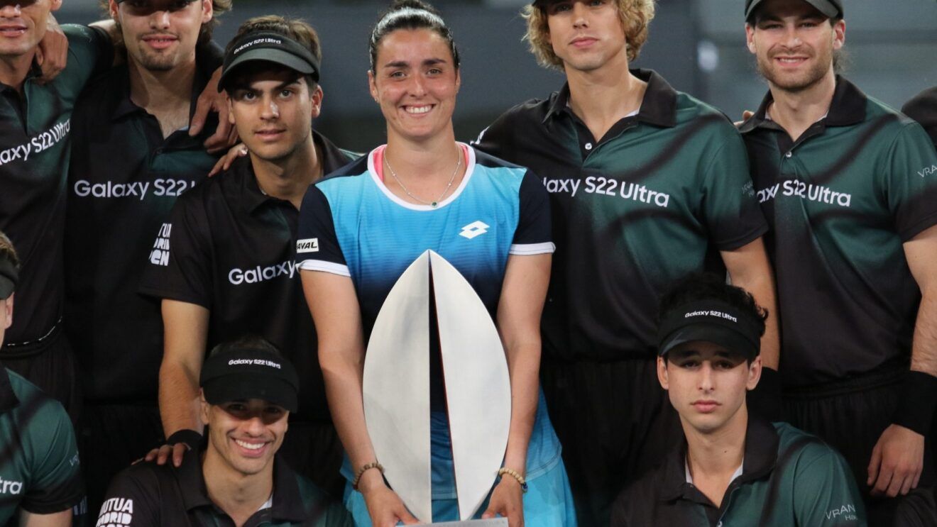 Ons Jabeur, campioana turneului de la Madrid! Performanță istorică pentru jucătoarea care a învins-o pe Simona Halep în sferturi: „Visele devin realitate!" GALERIE FOTO