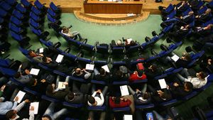 "Nu a avut nimeni intenția de a distruge Universitatea Craiova!"** Gafă COLOSALĂ‚ a unui membru al Comitetului Executiv despre modul cum se votează la FRF