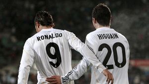 BarÃ§a și Real, umăr la umăr înainte de 'El Clasico'! VIDEO** Vezi cum au jucat în ultima etapă