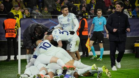 Borussia Dortmund - Inter Milano 0-2, în ultima etapă din faza grupei unice din Liga Campionilor! Portarul Trubin înscrie în minutul 90+8 cu capul și duce Benfica în play-off