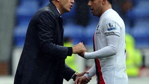 Tevez nu va mai fi căpitan la City!** "A vrut să plece în vară"