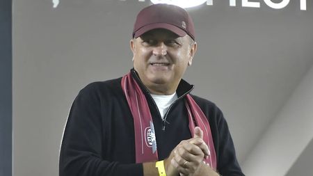 Asta da lovitură! Dan Șucu l-a convins: fotbalistul a semnat cu Rapid până în 2028!