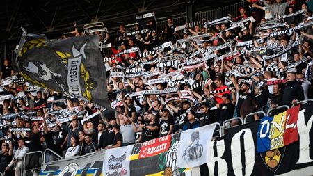 EXCLUSIV | Scandal la FC U Craiova - U Cluj: "Șoferul a fugit și ne-a lăsat fanii acolo!" Acuzații dure: "Au început să bea și să se drogheze. Mi-au strâns de gât șoferul!"
