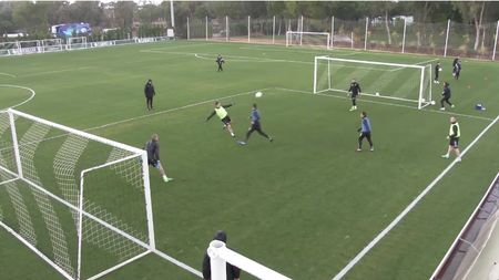 Tricolorii de la Ludogorets au făcut spectacol la antrenamente! "Ce un-doi-uri bune fac cu Moți!". VIDEO cu "foarfeca" lui Keșeru