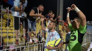 N'Doye & Co le prezintă fanilor Supercupa chiar înaintea partidei cu Dinamo. "După meciul cu Dinamo, vom analiza pe cine ne vom baza, luni vom lua o decizie"