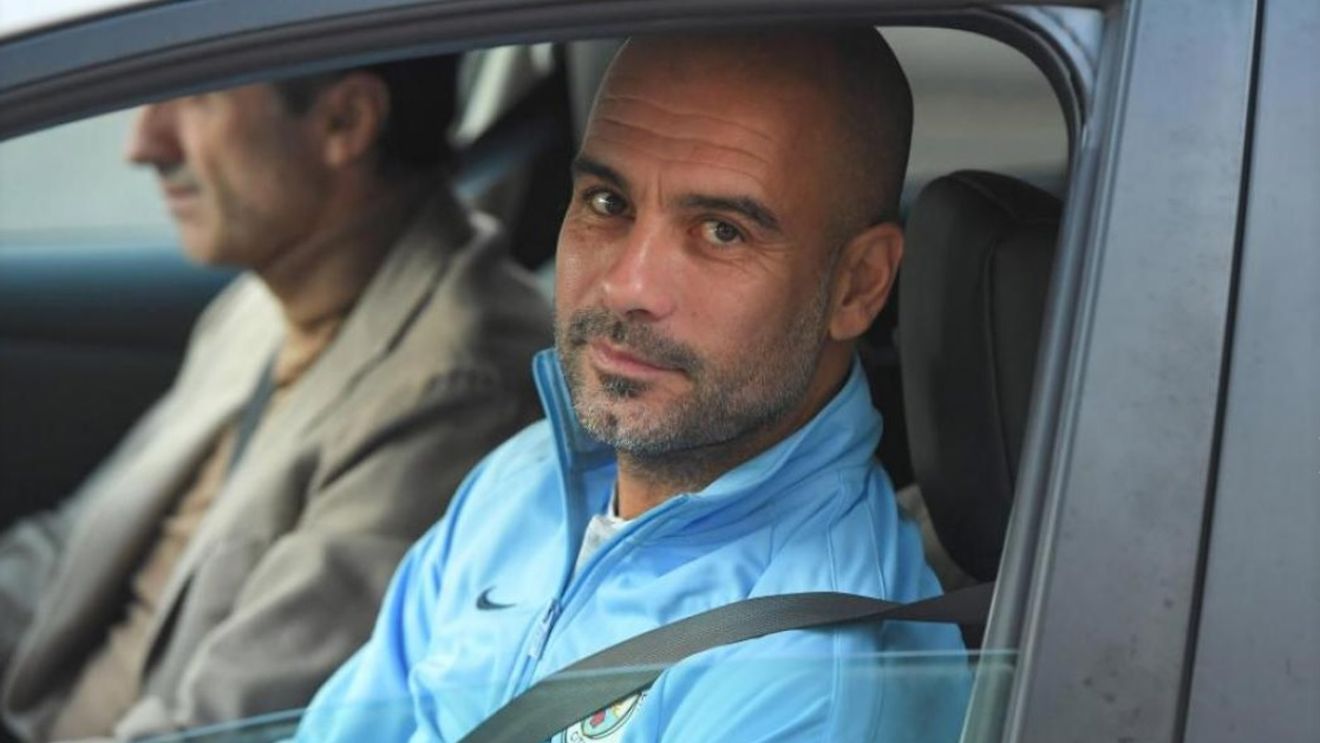 Pep Guardiola a renunțat la Bentley pentru ceva mai eco. La volanul cărei mașini a fost văzut tehnicianul "cetățenilor" | FOTO