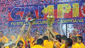 Bagă bani, bagă bani. Declarațiile lui Dragomir i-au pus pe jar pe steliști. FOTO: Cum arată acum conturile Stelei