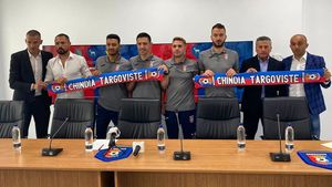 Salarii de nababi pentru noii șefi ai Chindiei în L2! Trioul Cordoș – Stăncioiu – Rossi încasează o căruță de euro în fiecare lună. ”Plătim din banii județului smardoii de la PSD Cluj? Când se trezesc din băutură, dau oamenii afară!”. Cum a ajuns clubul să transfere un stranier depistat cu probleme medicale | EXCLUSIV