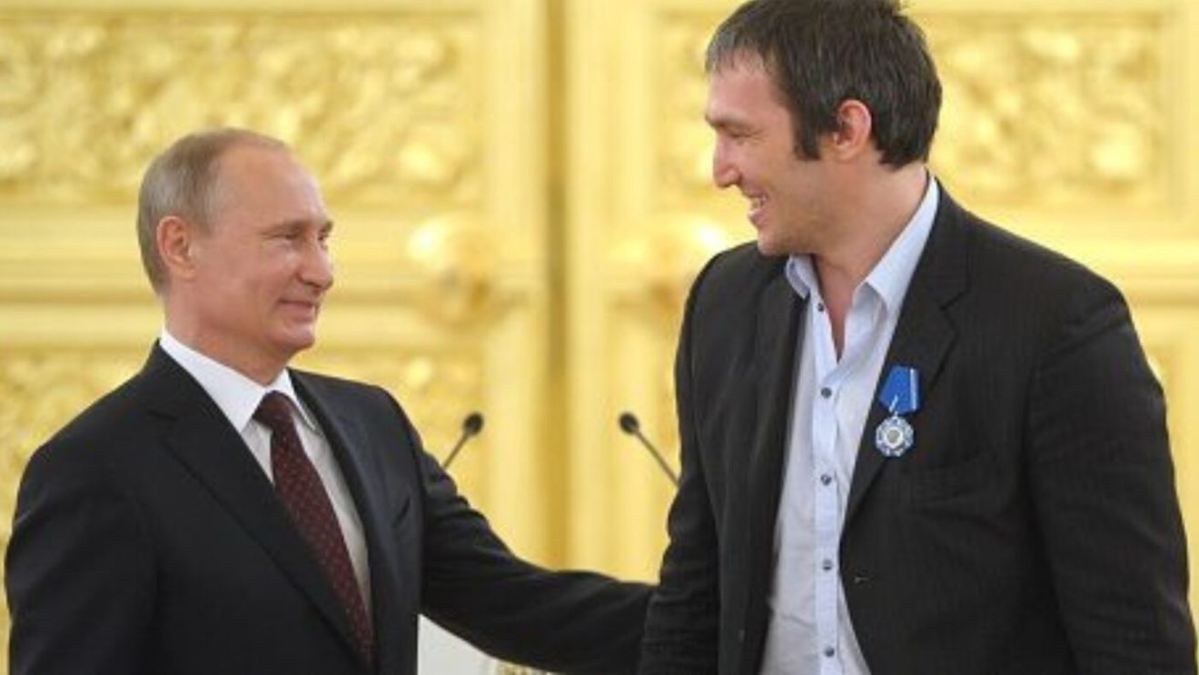 Legendarul sportiv apare într-un clip electoral al Rusiei Unite și reaprinde controversa privind legăturile sale cu Vladimir Putin