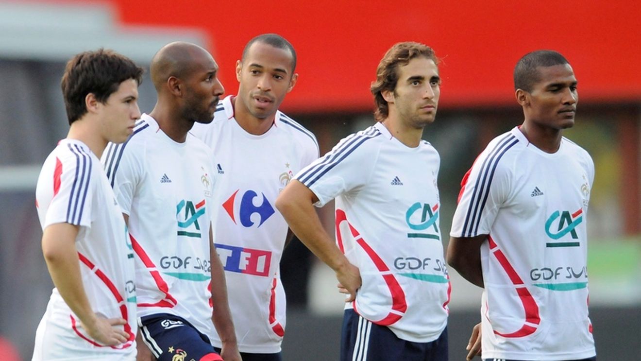 Francezii se vor caza la Eforie Nord în hotelul lui George Copos