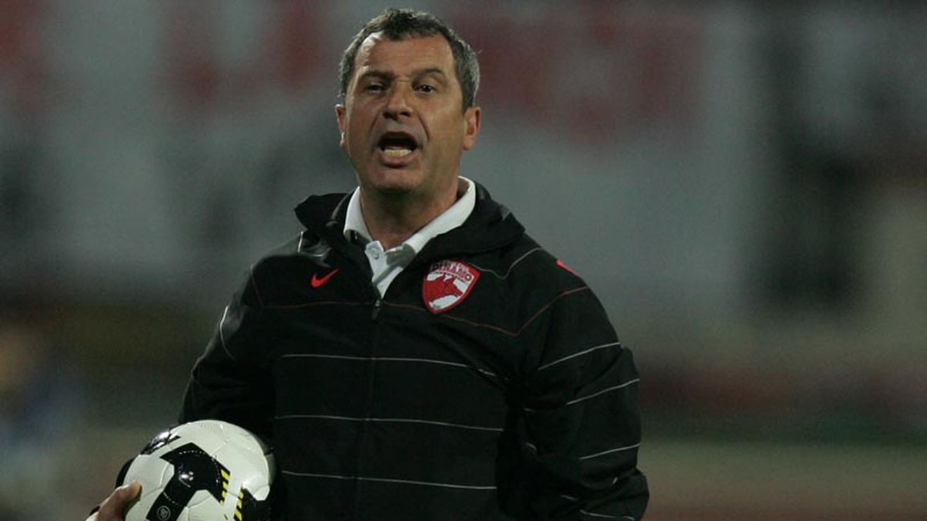 "Nu mi s-a cerut demisia!** După meciul cu Argeș mă decid!"