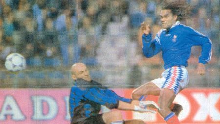 Francezii apelează la amintirea unui meci suspect cu România, din vremea lui Zidane cu păr! Partea proastă: scorul de atunci i-ar lăsa acasă pe "cocoși"