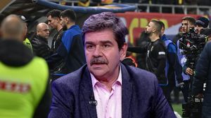 Scriitorul Radu Paraschivescu, reacție despre decizia UEFA din cazul România - Kosovo: „Să nu te mire asta”