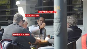 Ștefan Bănică Jr., întâlnire cu Ioan Andone, legenda lui Dinamo, în zona de fițe a Capitalei! Cine i-a însoțit pe cei doi | FOTO